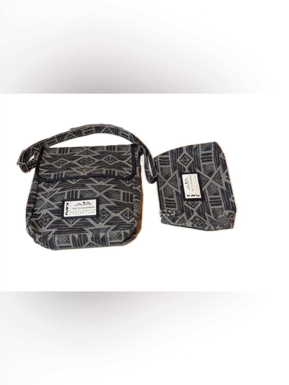 Kavu Black & Gray Geo Pattern Crossbody with Cosmetic/Accessories Pouch